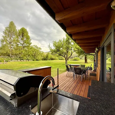 Na Samote V Raji Hrabušice