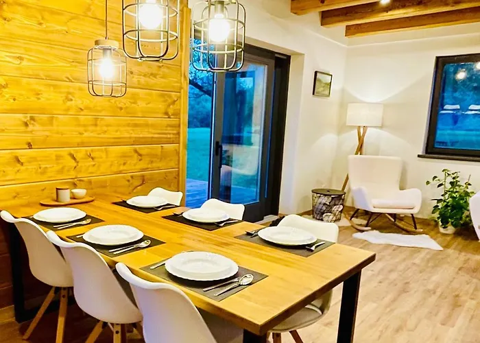 Na Samote V Raji 別荘