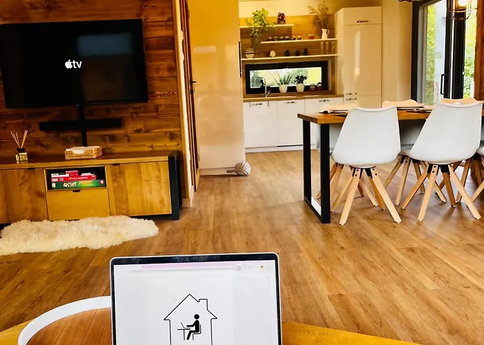 別荘 Na Samote V Raji